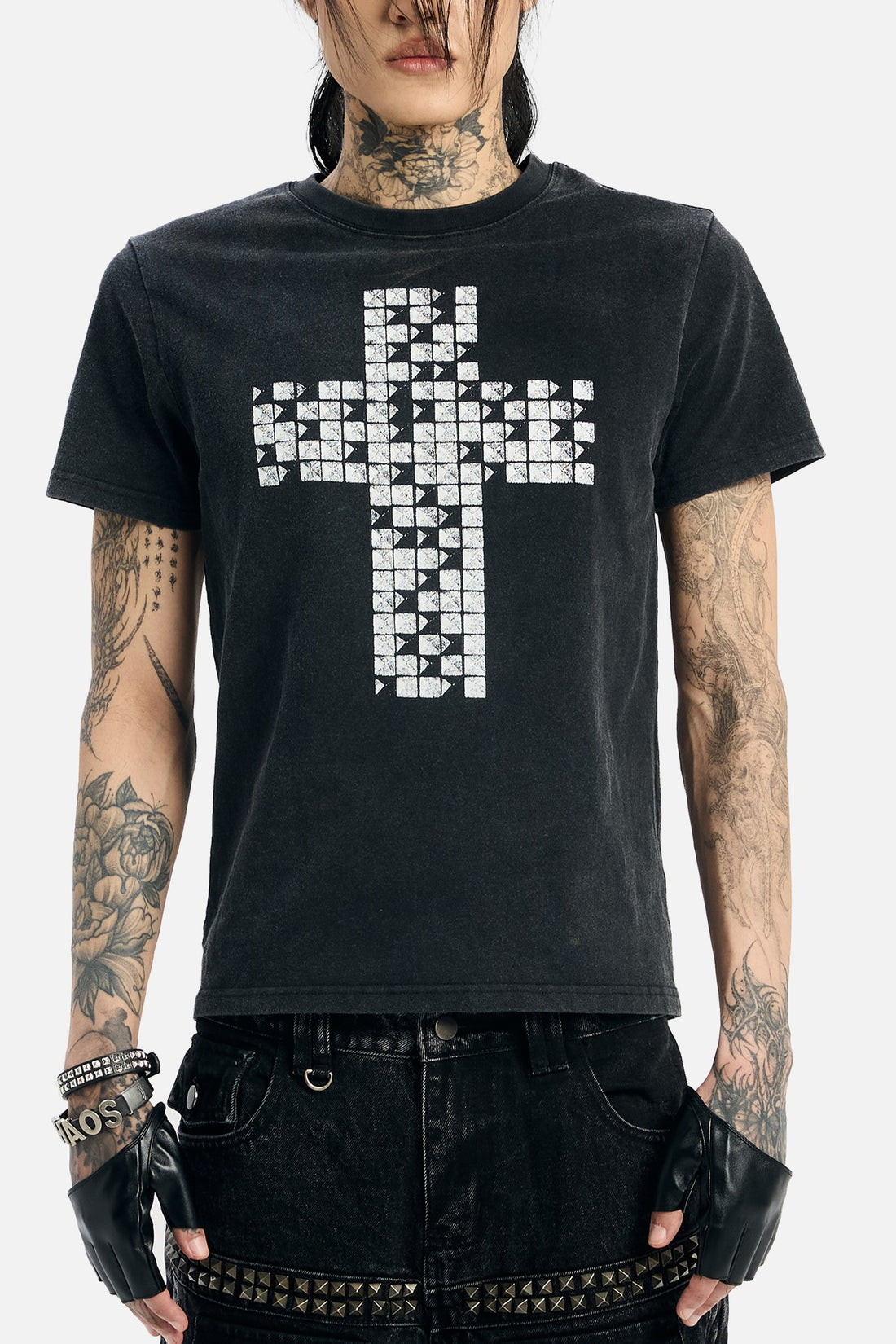 Black Pyramid Stud Cropped Tee